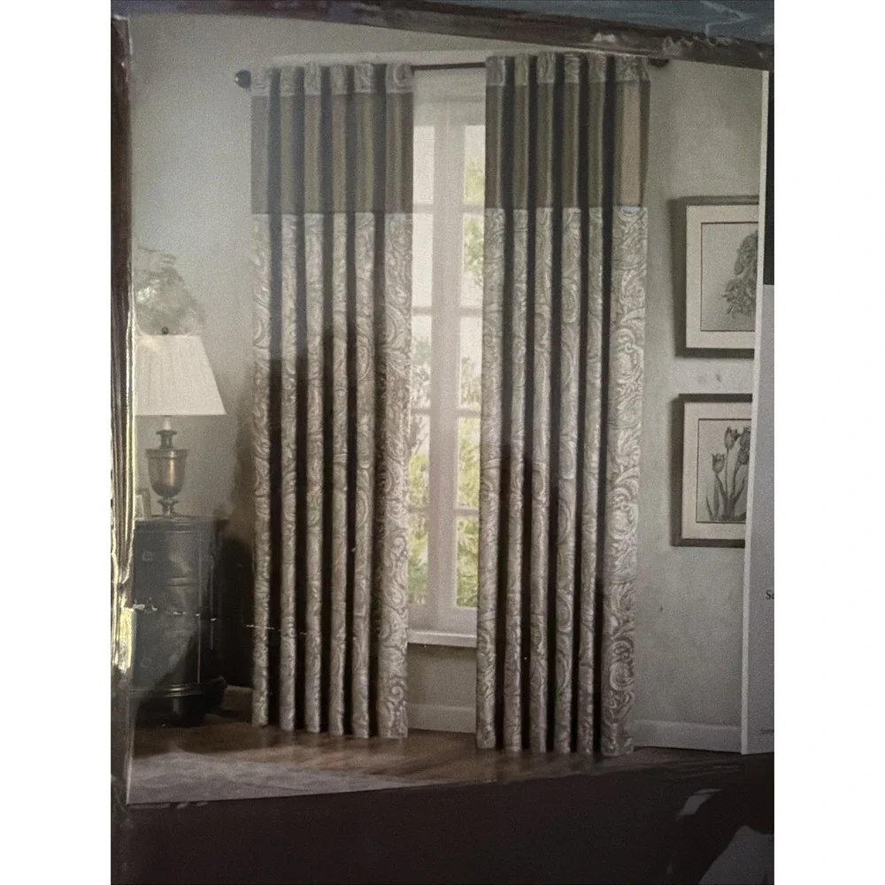 Madison PArk 1 Pair window Panel 100